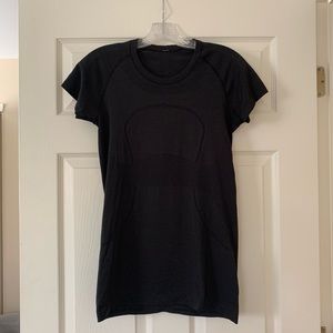 Lululemon black shirt size 8
